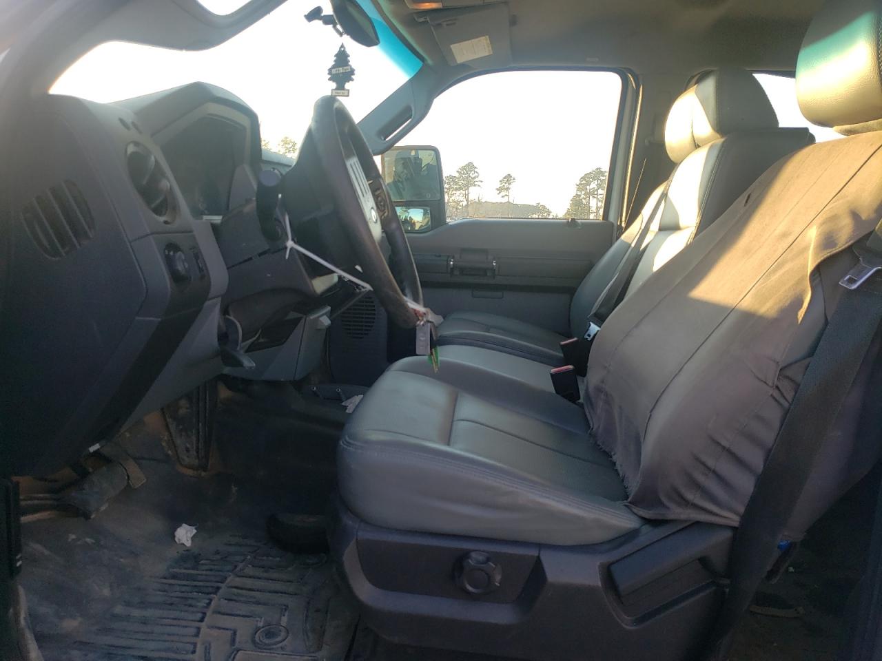 2012 Ford F250 - Image 7
