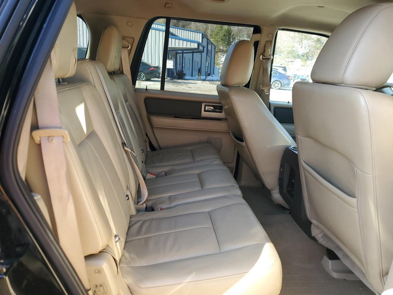 2012 Ford Expedition - Image 11