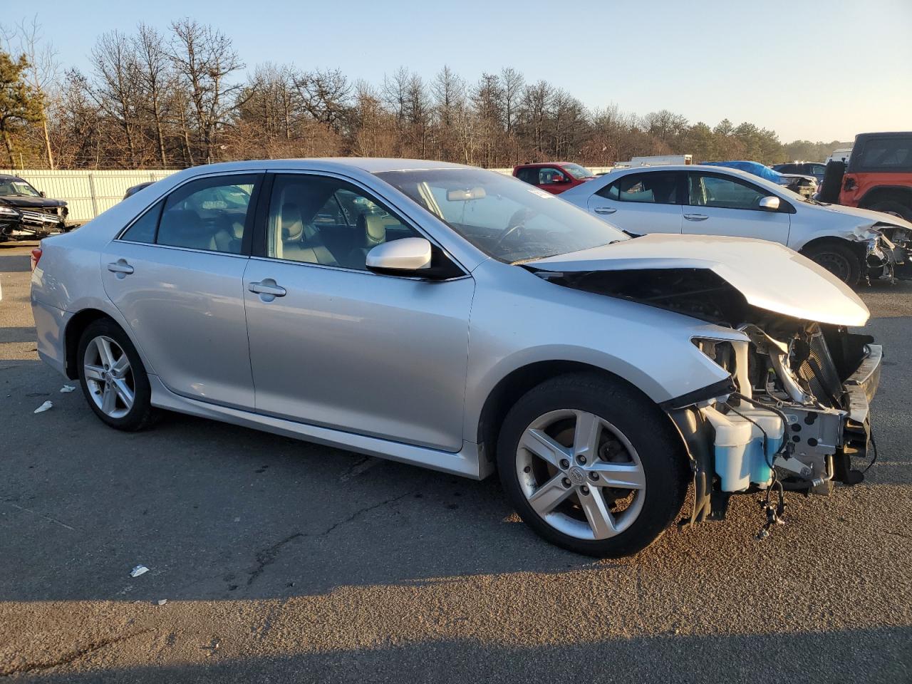 VIN 4T1BF1FK5DU255047 2013 TOYOTA CAMRY no.4