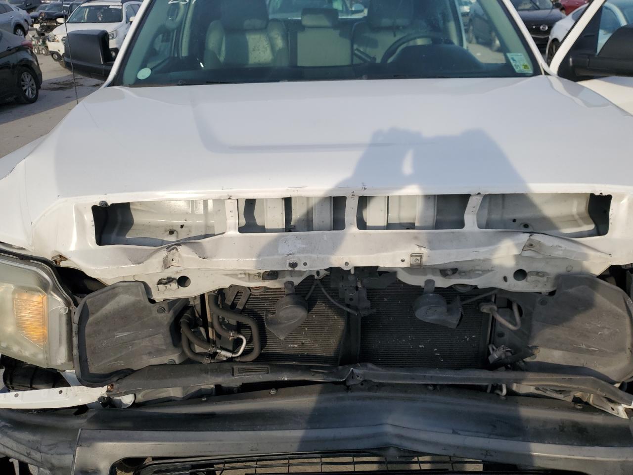 2014 Toyota Tundra - Image 13