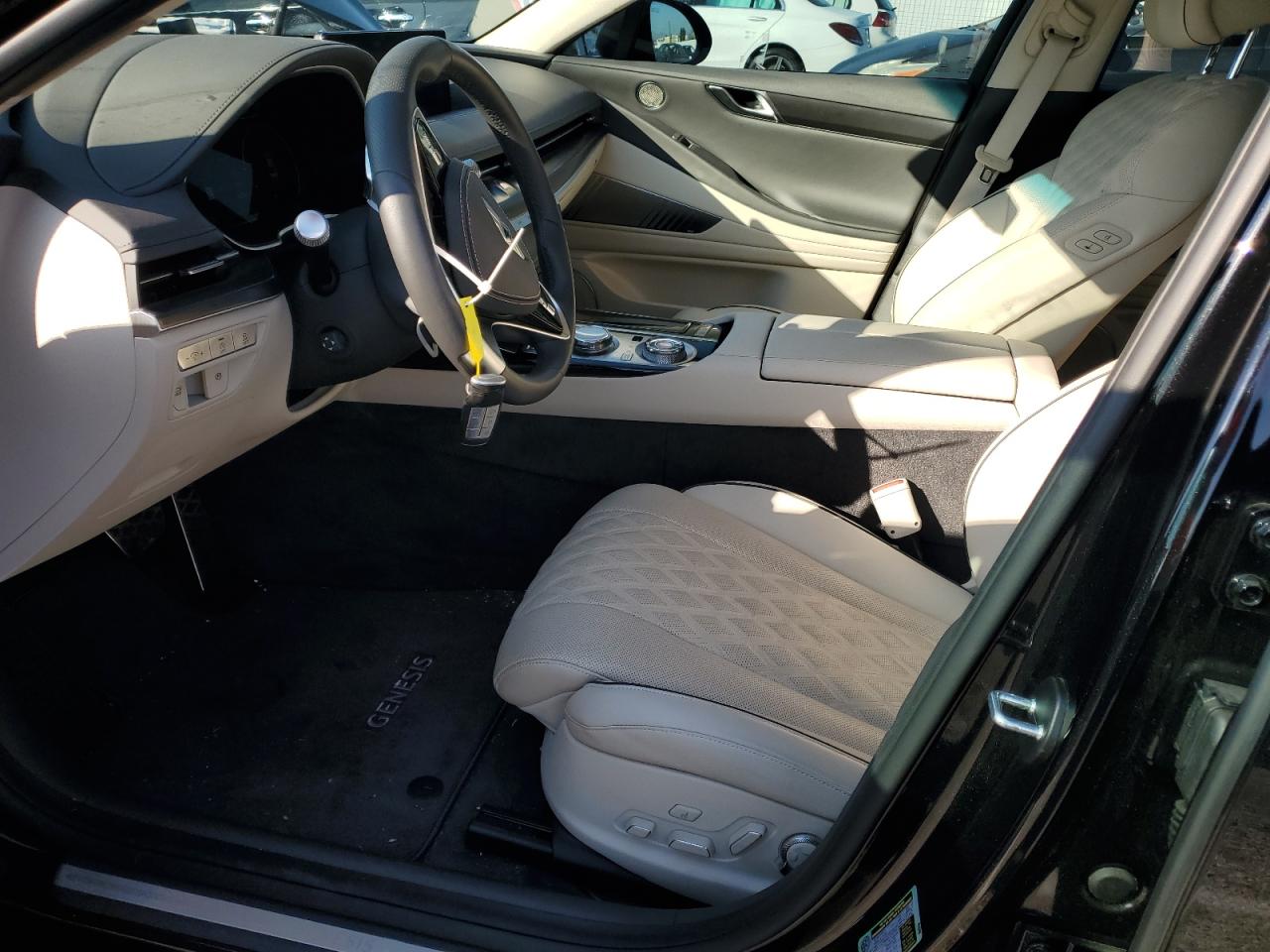 2024 Genesis G80 - Image 7