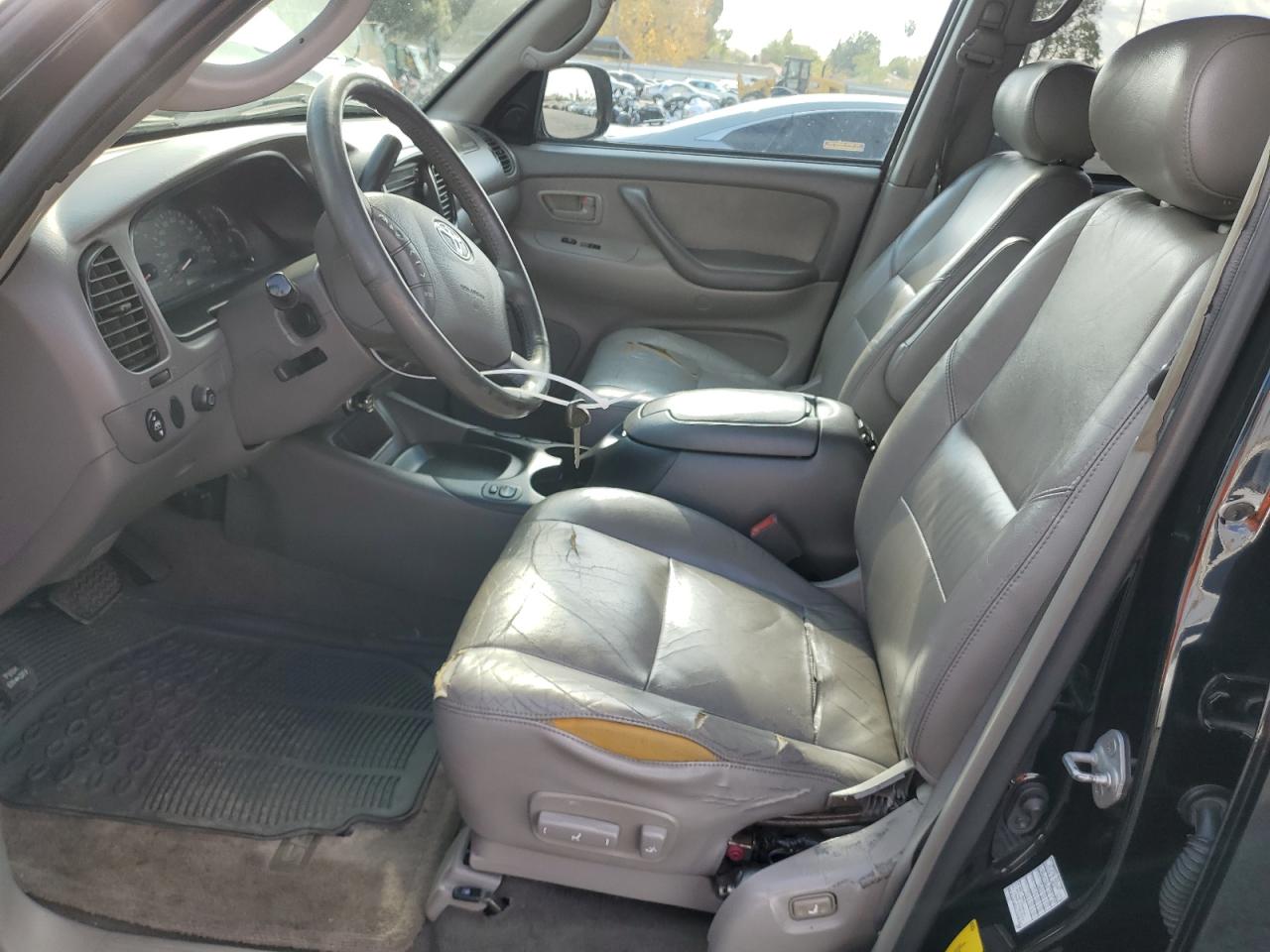 2003 Toyota Sequoia - Image 7