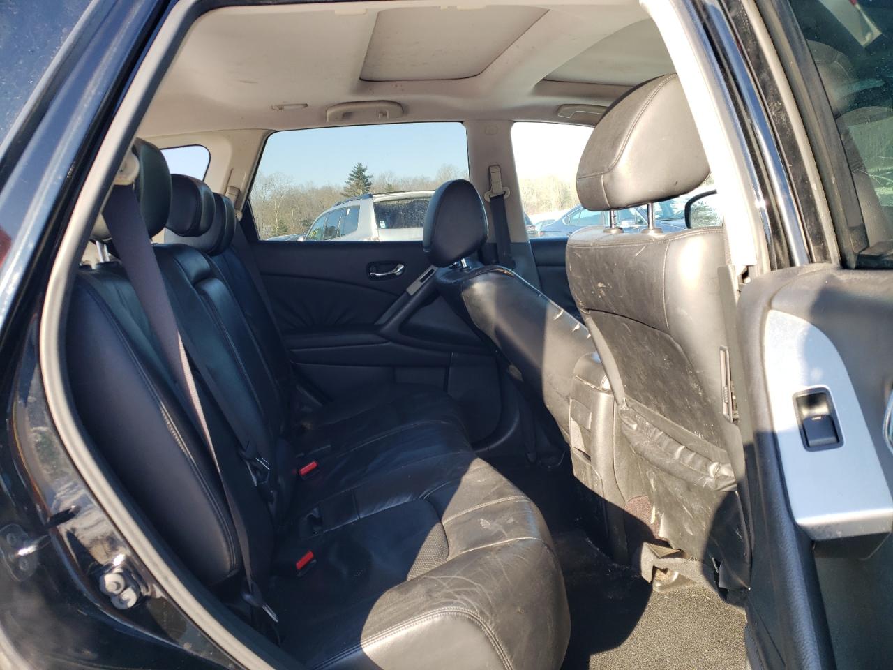2010 Nissan Murano - Image 11