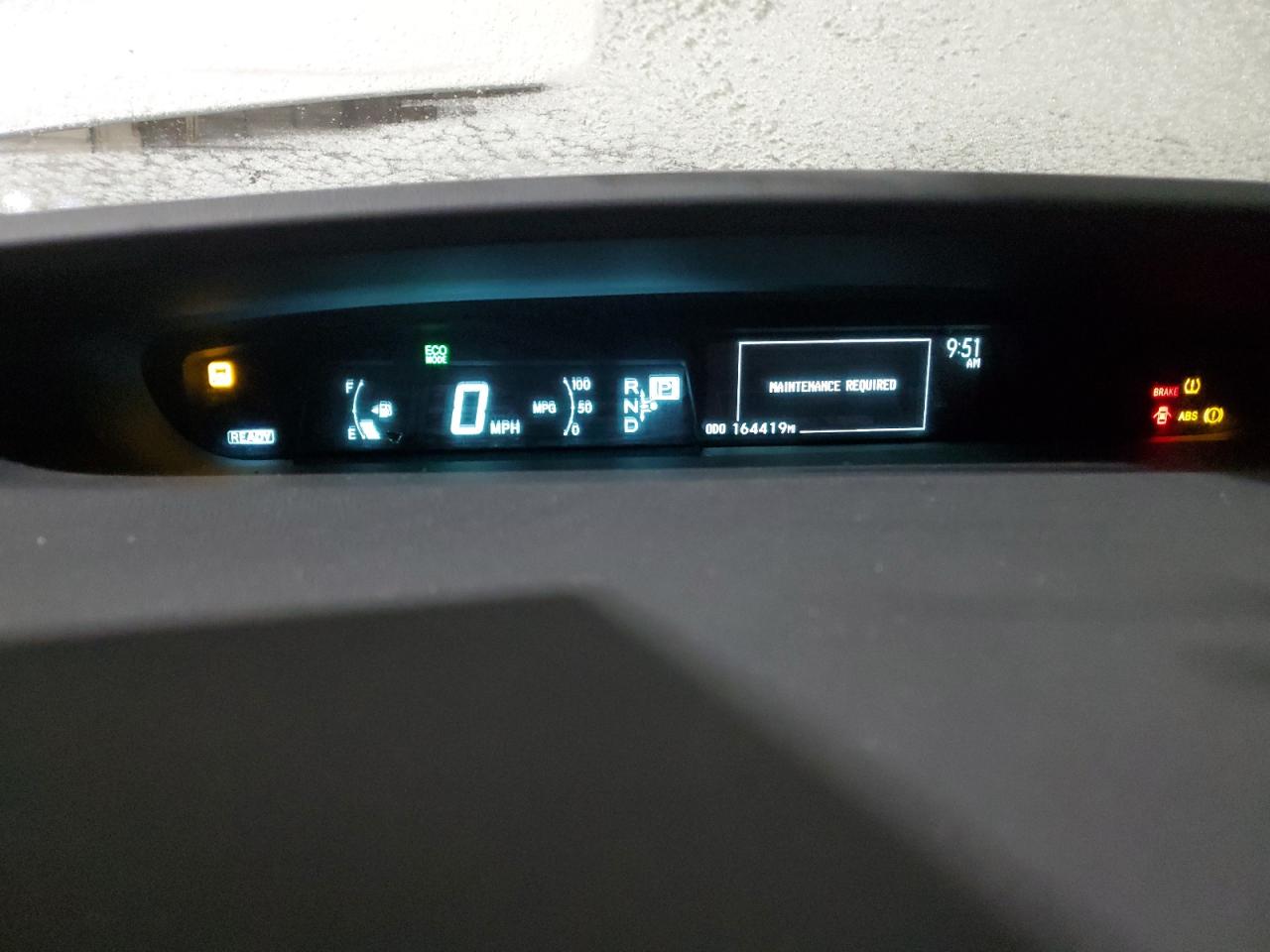 2012 Toyota Prius - Image 9