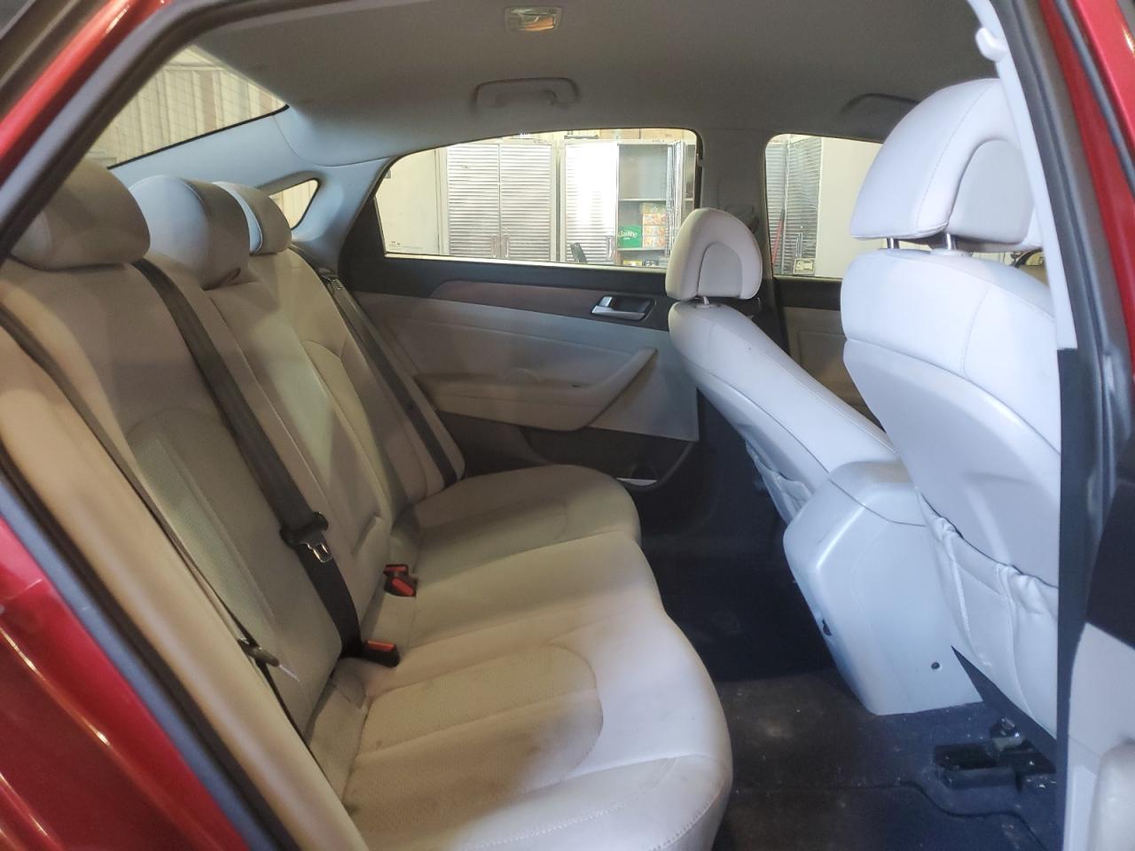 2016 Hyundai Sonata - Image 10