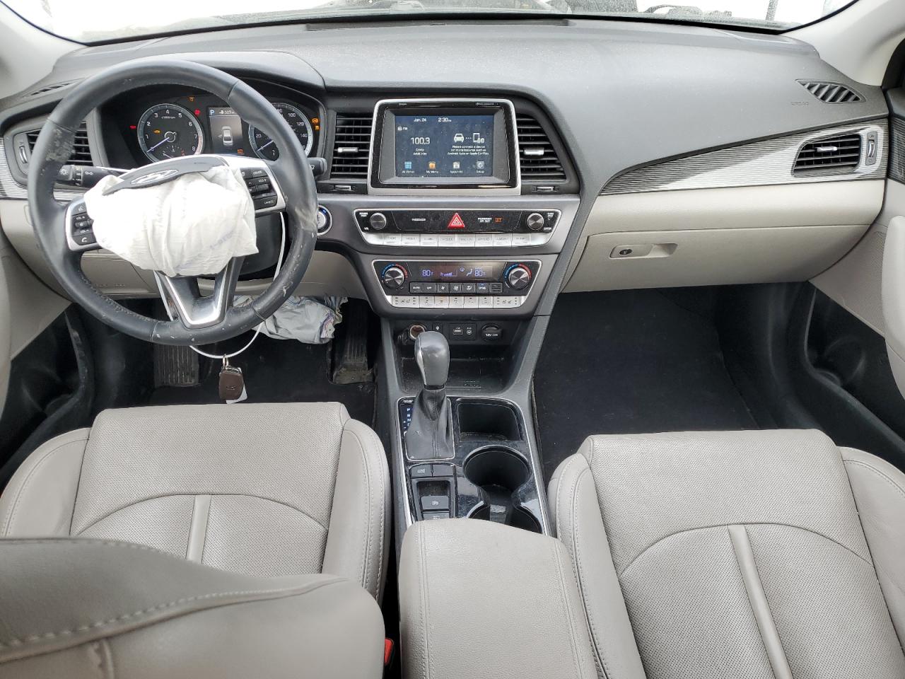 2018 Hyundai Sonata - Image 8