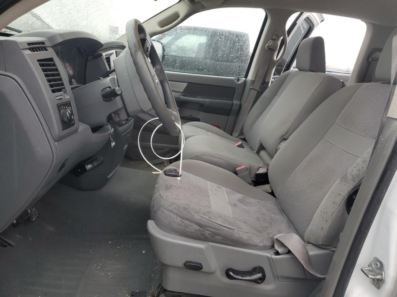 2008 Dodge RAM - Image 7