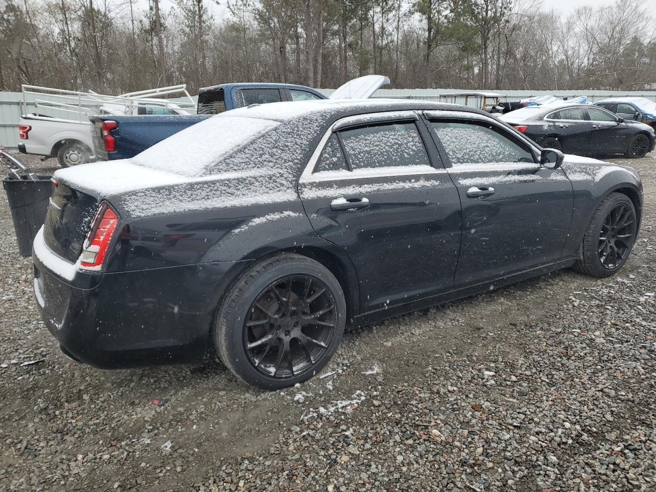 2013 Chrysler 300 - Image 3