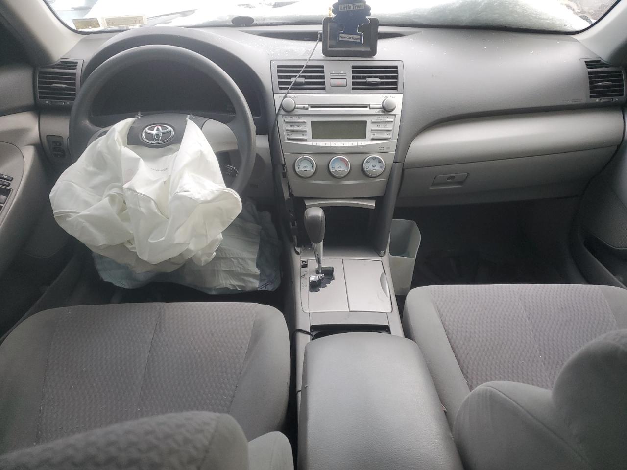 2011 Toyota Camry - Image 8