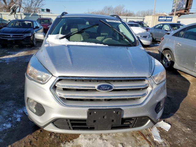  FORD ESCAPE 2018 Сріблястий