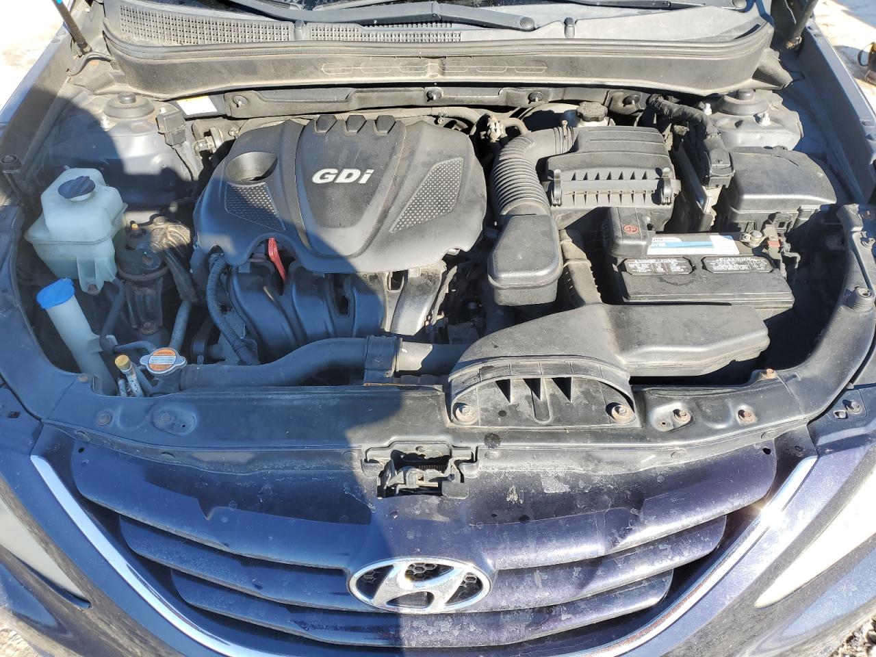 2011 Hyundai Sonata - Image 11