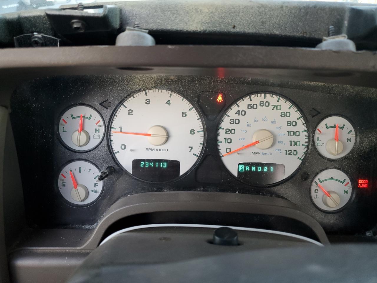 2003 Dodge RAM - Image 9