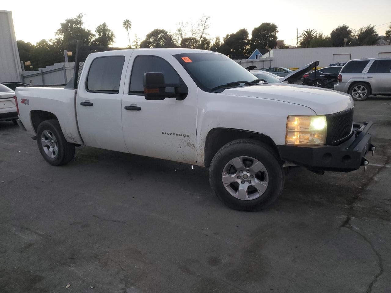 2011 Chevrolet Silverado - Image 4