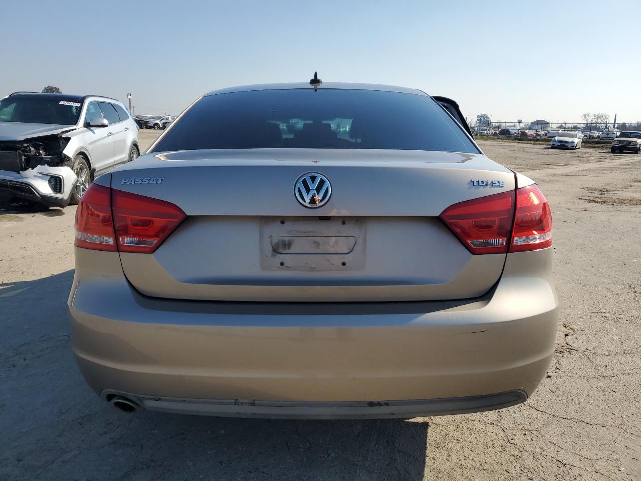 2015 Volkswagen Passat - Image 6