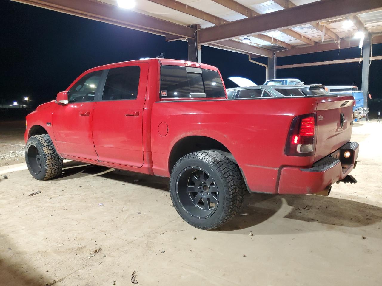2016 RAM 1500 - Image 2