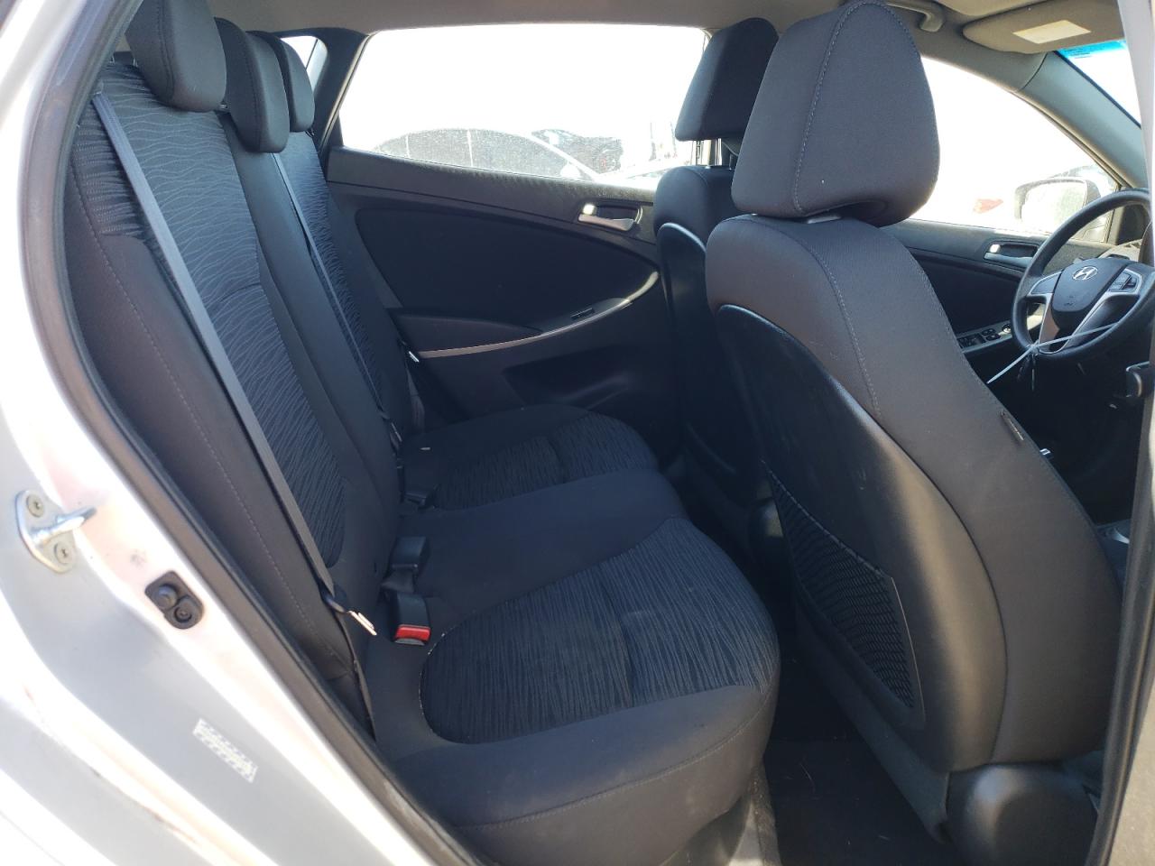 2016 Hyundai Accent - Image 10