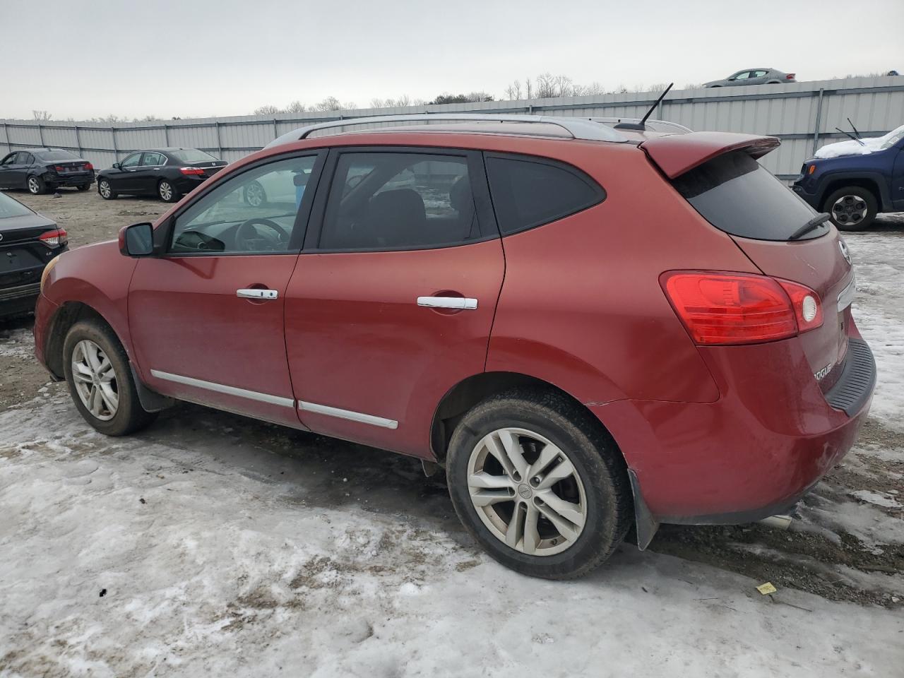 2012 Nissan Rogue - Image 2