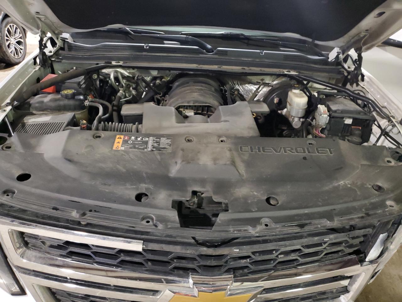 2017 Chevrolet Suburban - Image 12