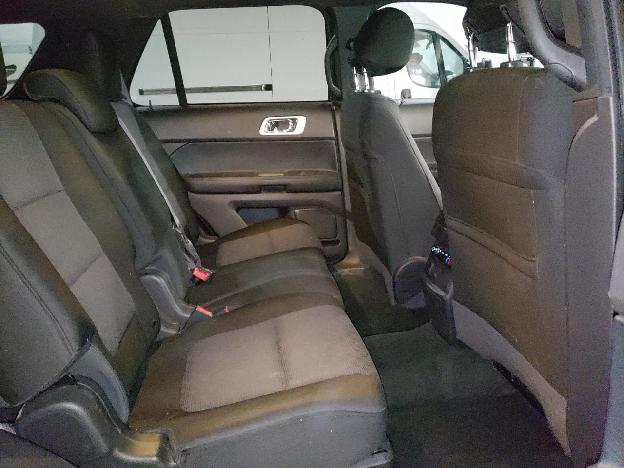 2014 Ford Explorer - Image 11