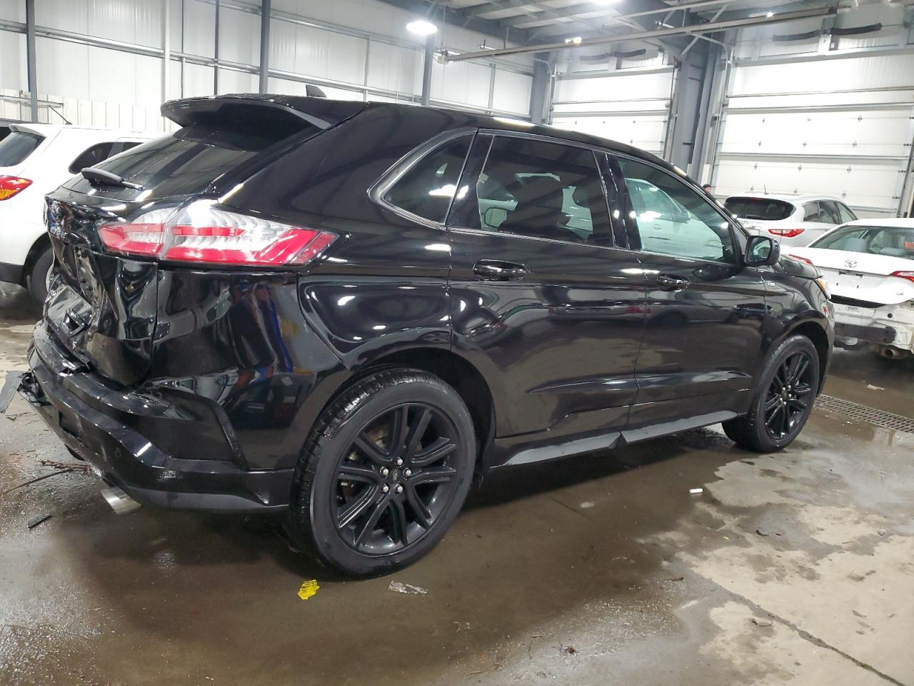 2021 Ford Edge - Image 3