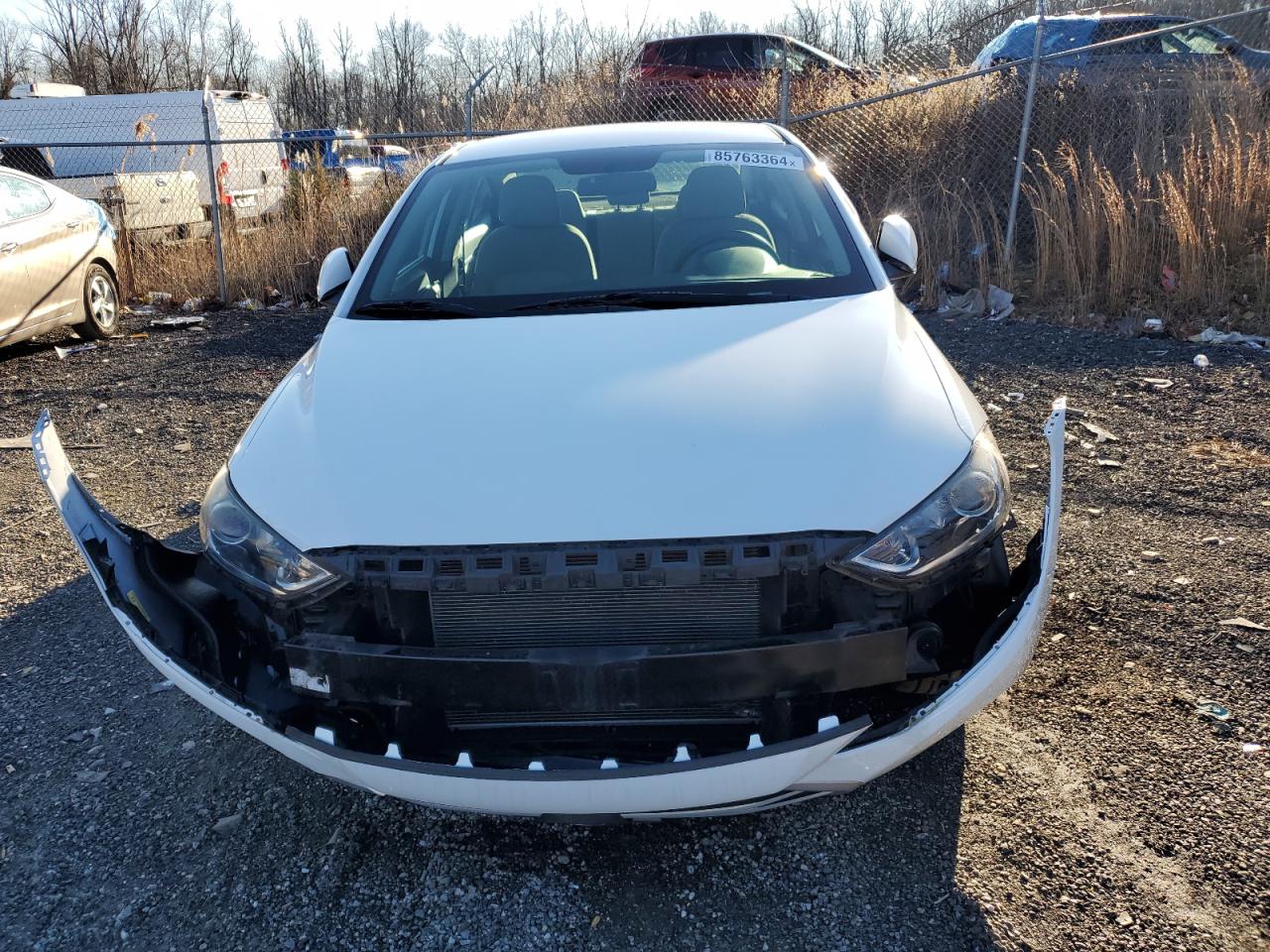2018 Hyundai Elantra - Image 5