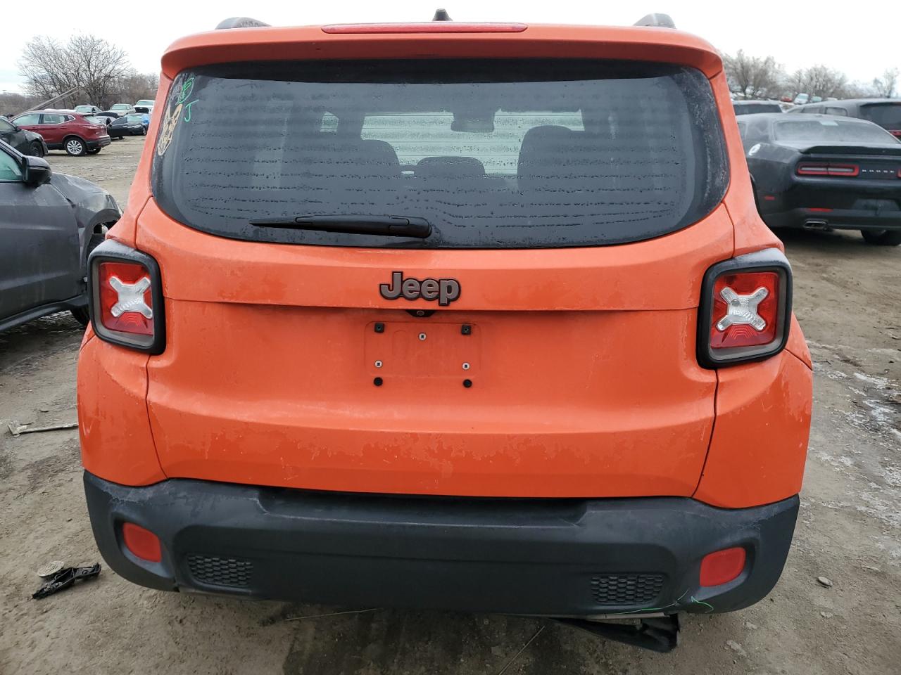 2016 Jeep Renegade - Image 6