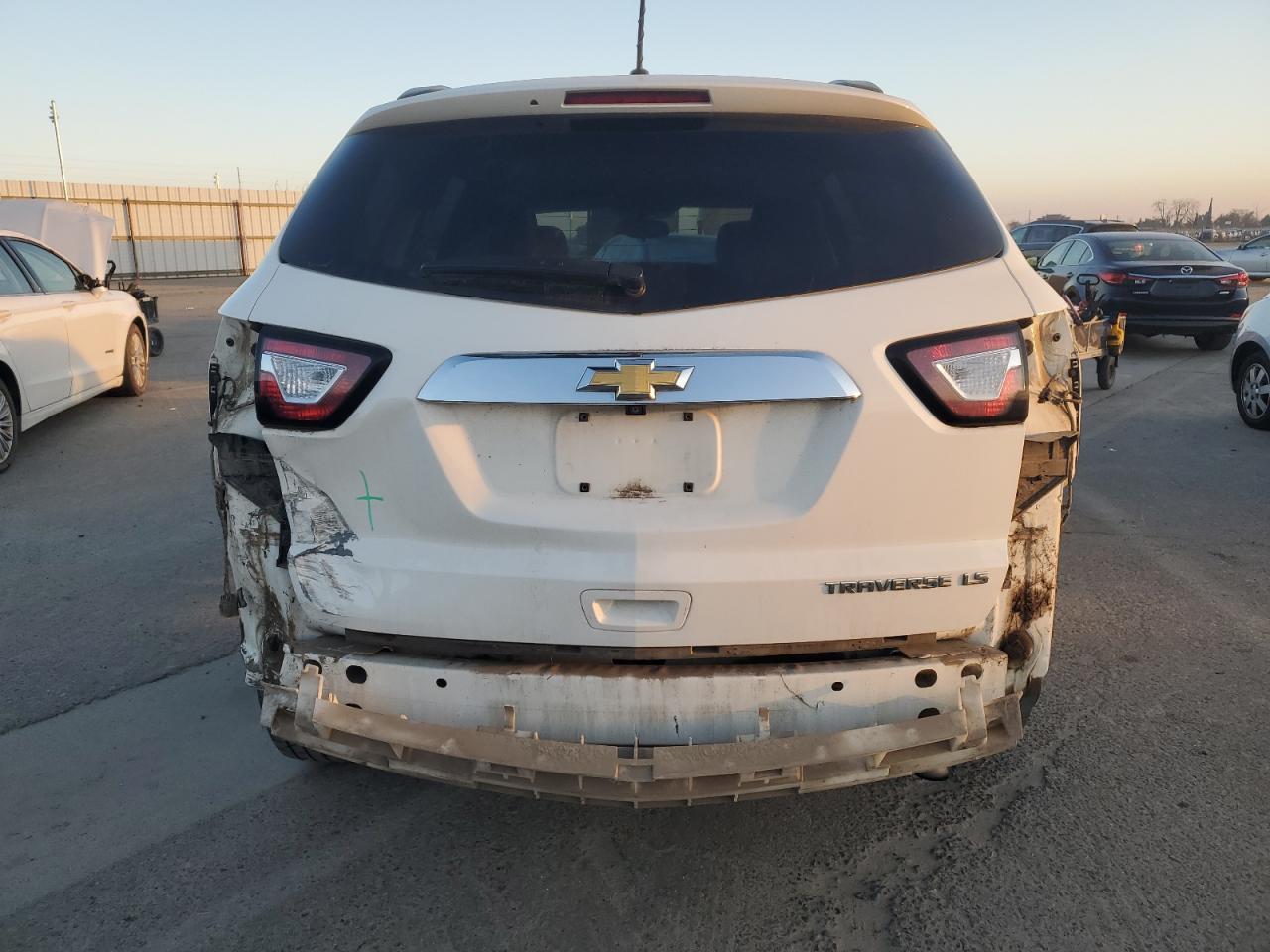 VIN 1GNKRFKD1EJ352997 2014 CHEVROLET TRAVERSE no.6