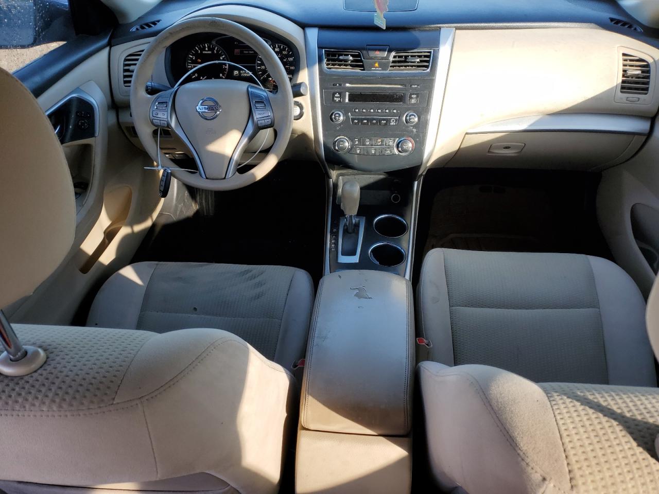 2015 Nissan Altima - Image 8