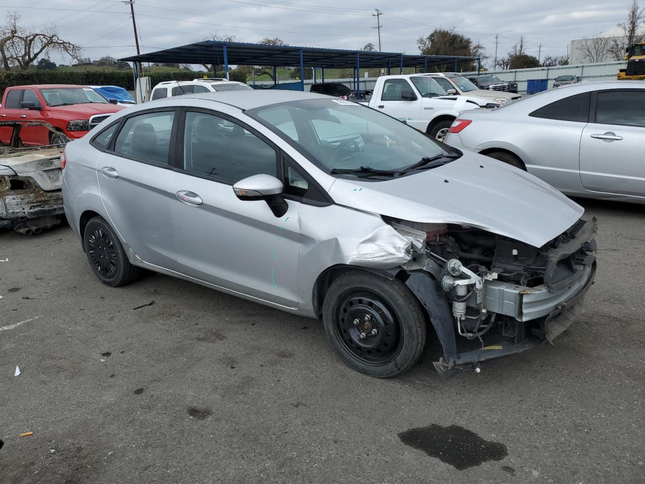 2015 Ford Fiesta - Image 4