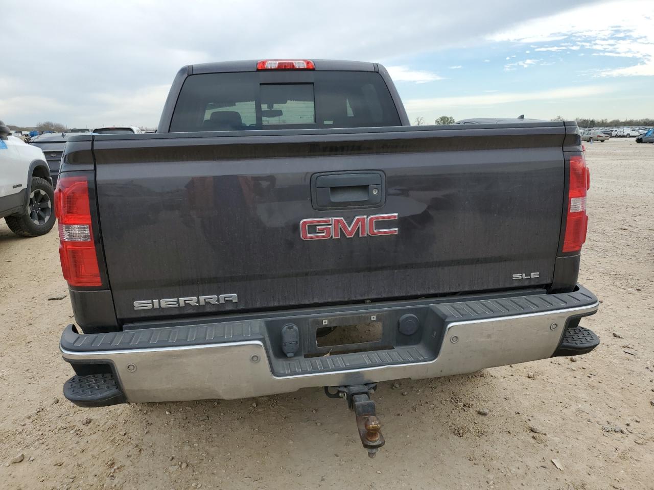 2015 GMC Sierra - Image 6