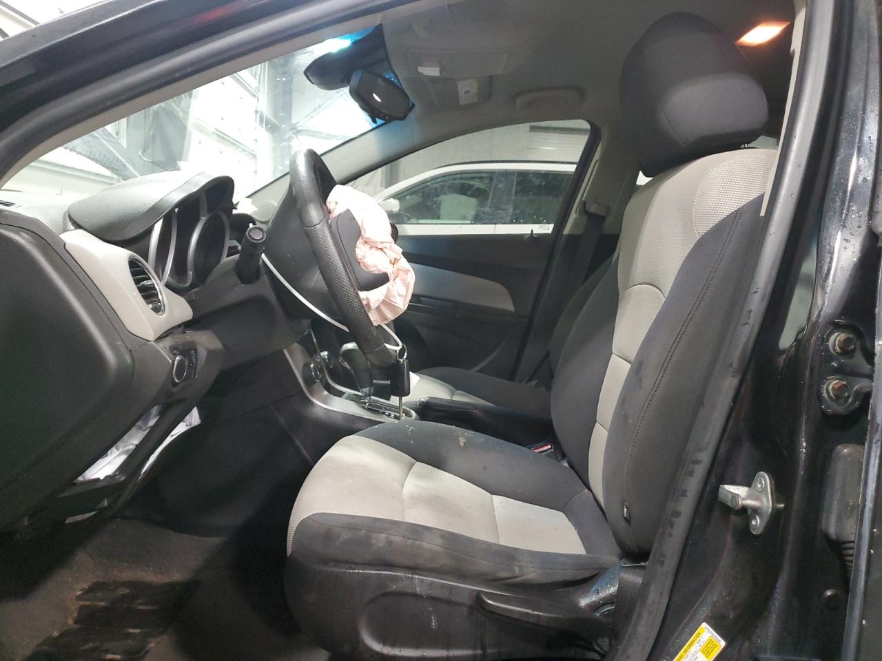 2012 Chevrolet Cruze - Image 7