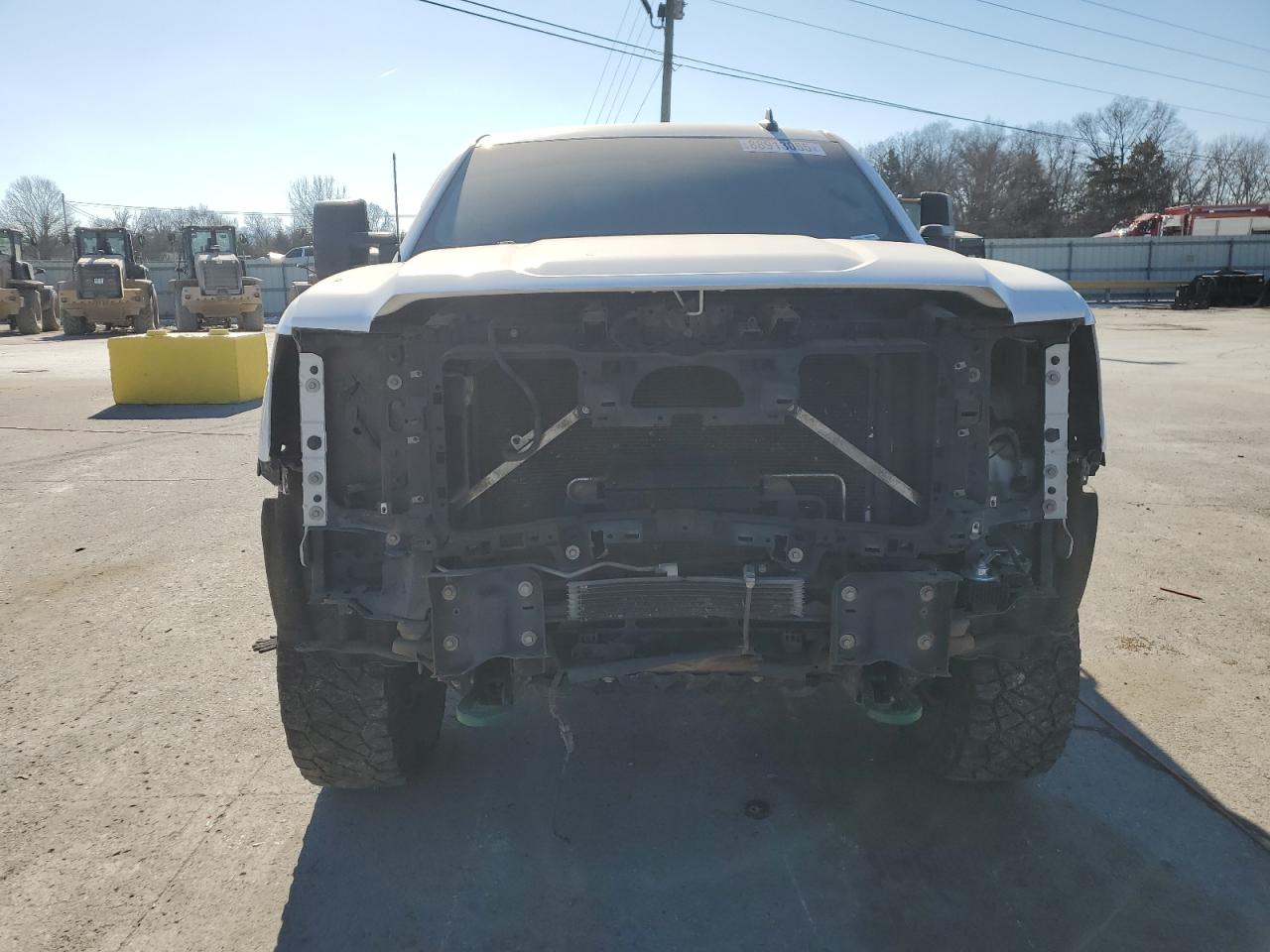 2017 GMC Sierra - Image 5