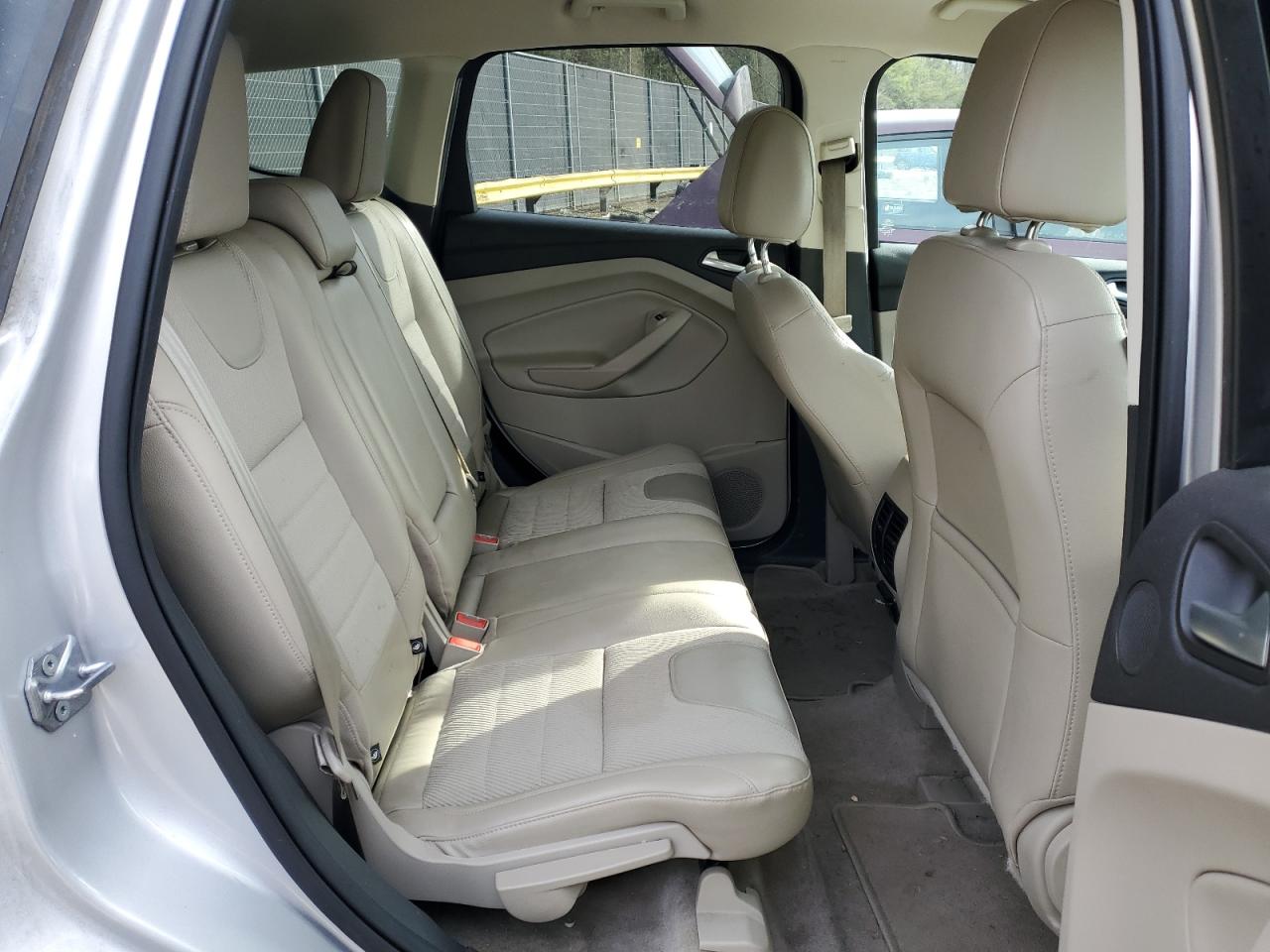 2016 Ford Escape - Image 11