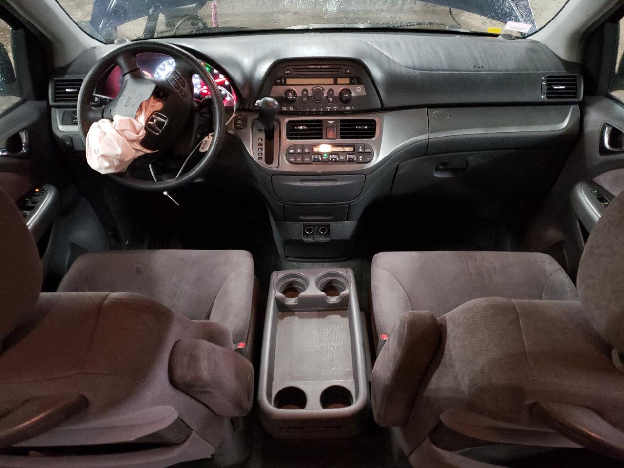 2005 Honda Odyssey - Image 8