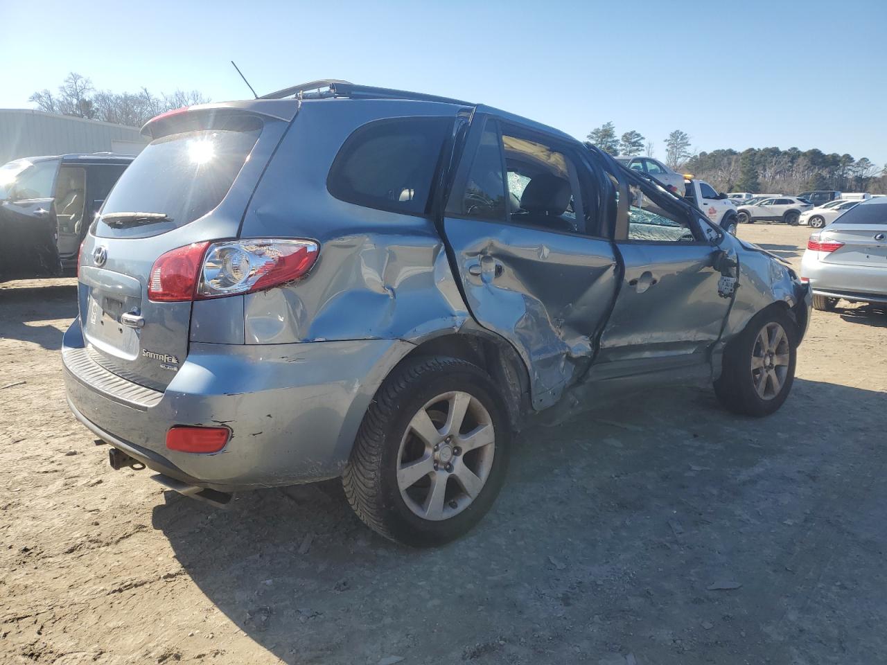 2009 Hyundai Santa Fe - Image 3
