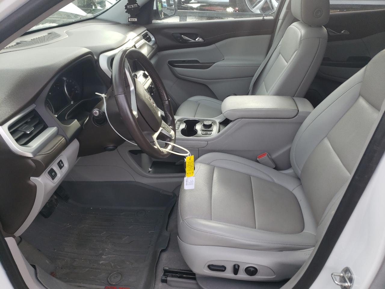 2021 GMC Acadia - Image 7