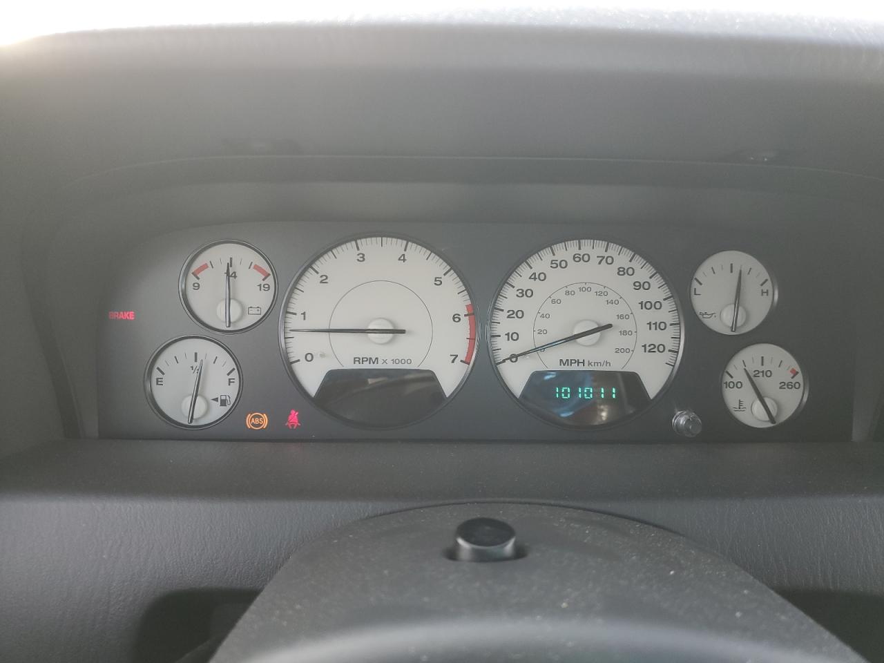 2004 Jeep Grand Cherokee - Image 9