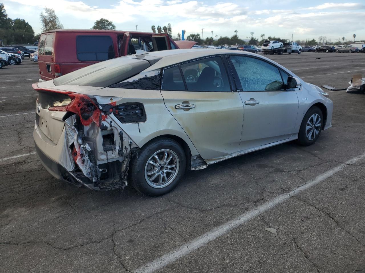 VIN JTDKARFP0K3108098 2019 TOYOTA PRIUS no.3