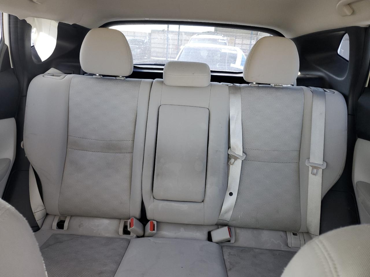 2018 Nissan Rogue - Image 10
