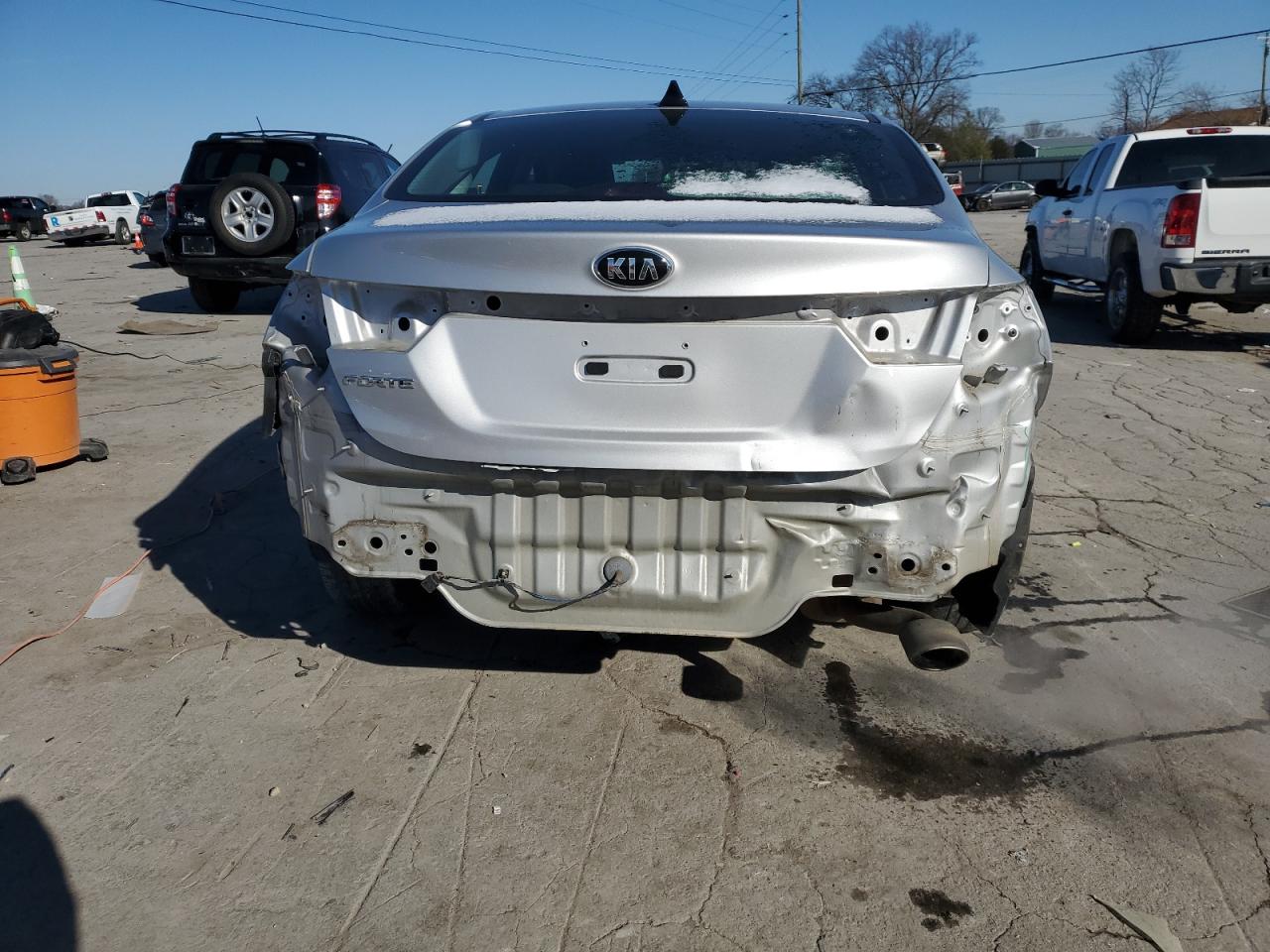 2021 Kia Forte - Image 6