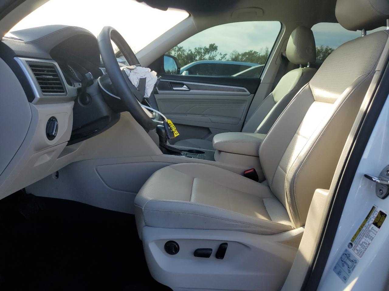 2021 Volkswagen Atlas - Image 7