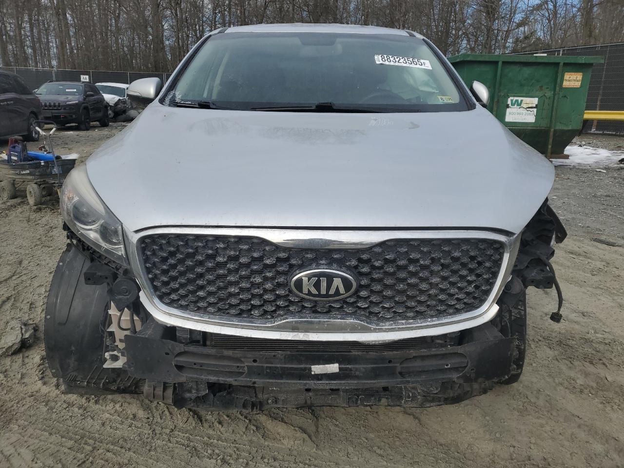 2017 Kia Sorento - Image 5