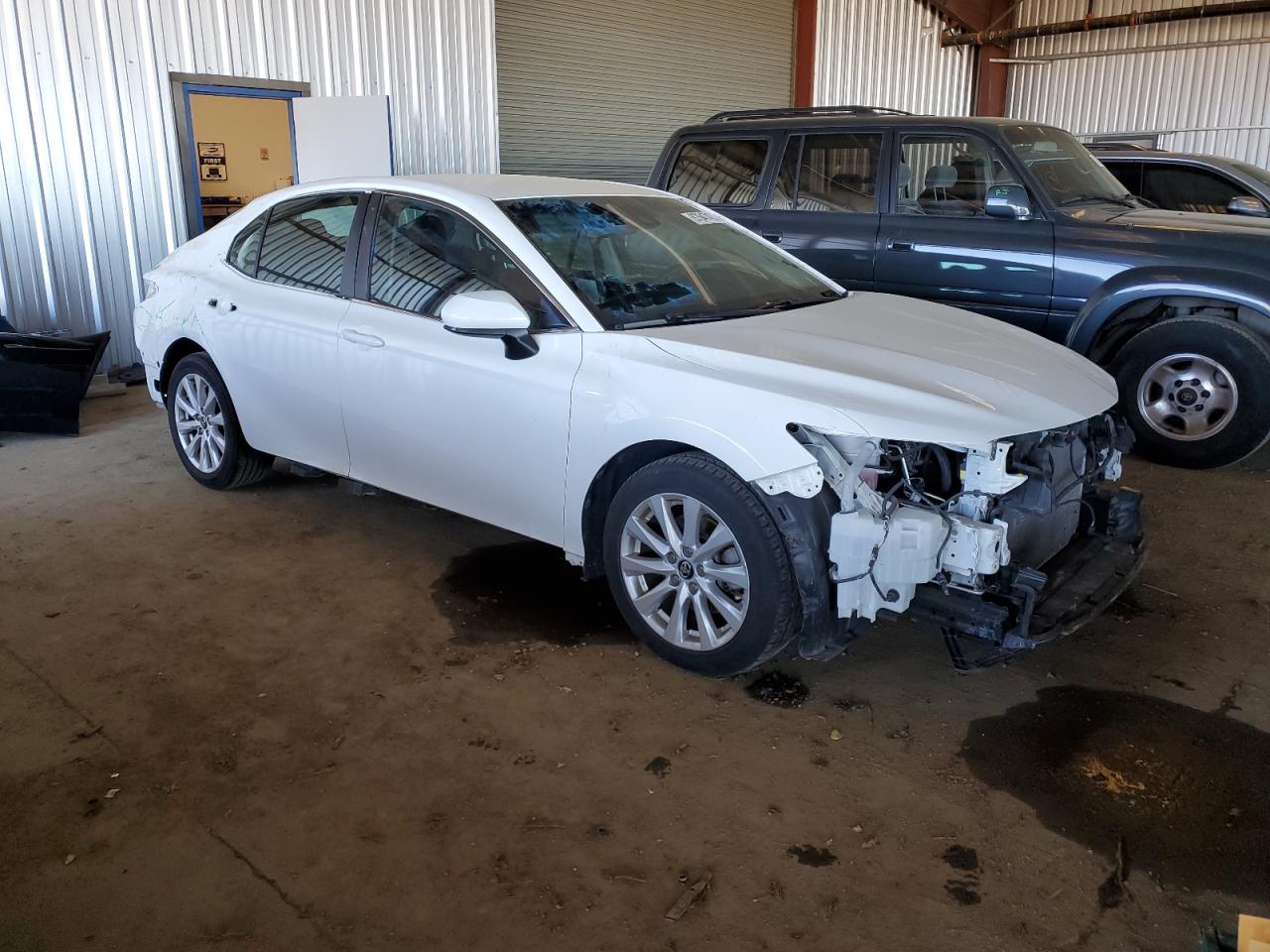 VIN 4T1B11HKXJU511934 2018 TOYOTA CAMRY no.4