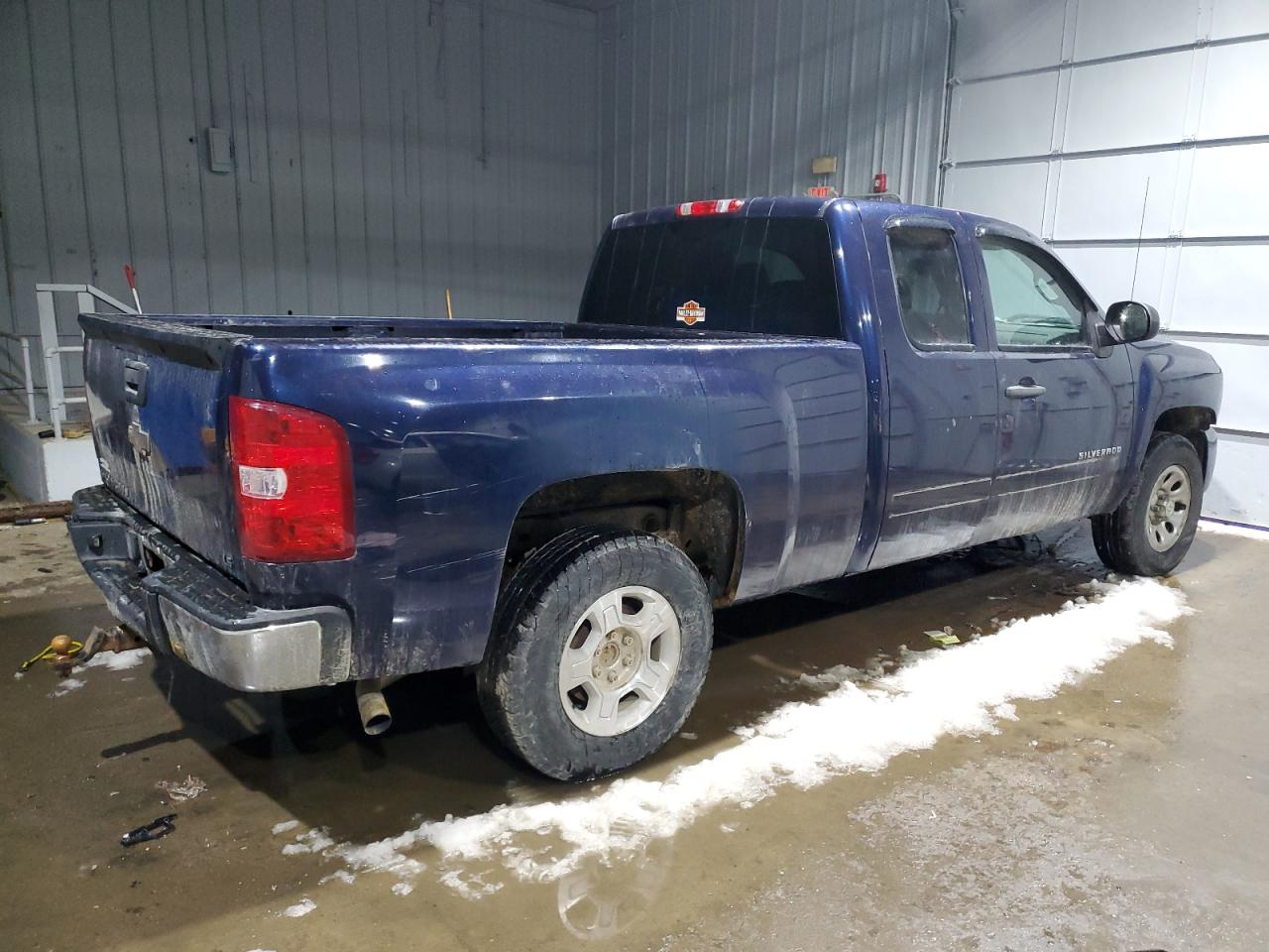 2009 Chevrolet Silverado - Image 4