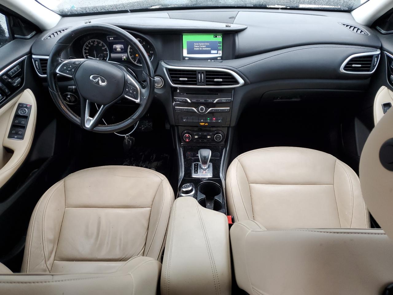 2017 Infiniti QX30 - Image 8