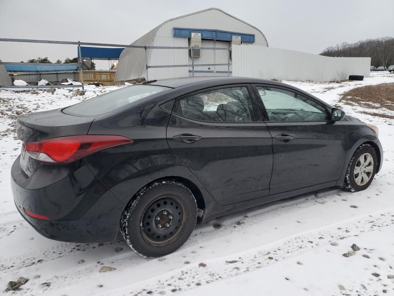 VIN 5NPDH4AE0GH673105 2016 HYUNDAI ELANTRA no.3