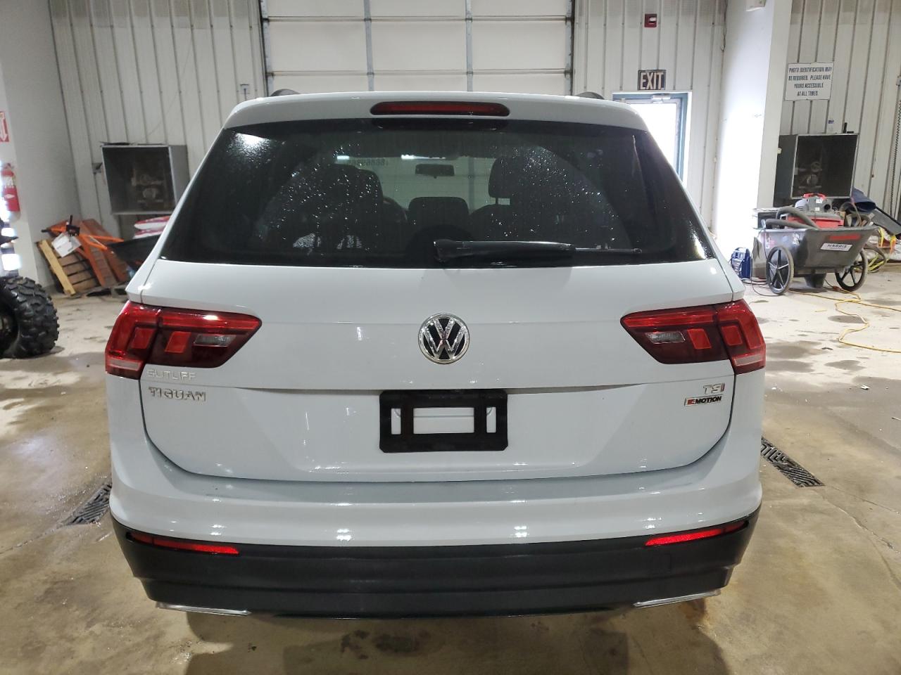 2018 Volkswagen Tiguan - Image 6