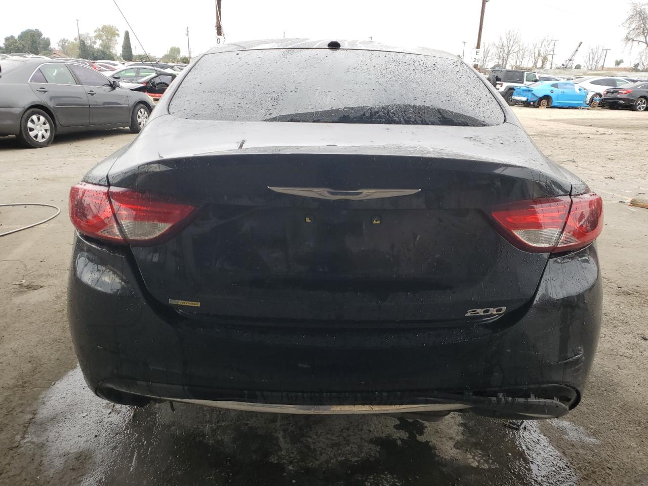 2015 Chrysler 200 Limited VIN: 1C3CCCABXFN637354 Lot: 89024775
