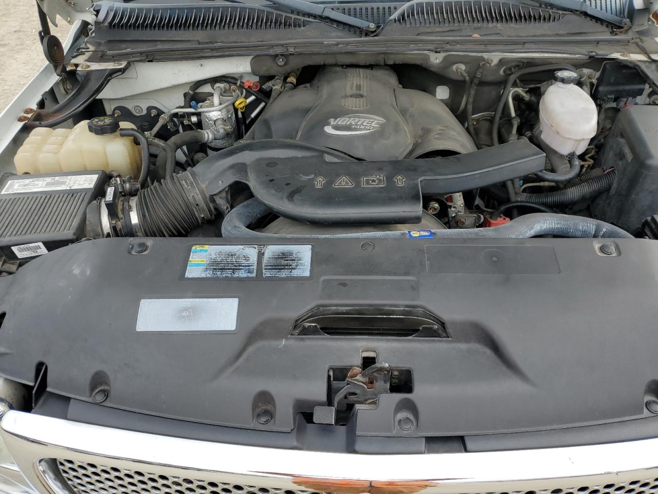 2003 GMC Yukon - Image 12