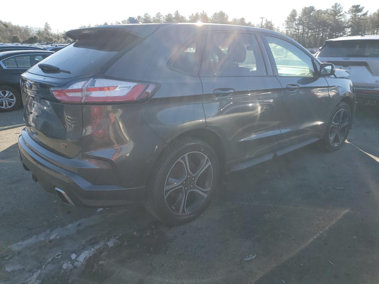2019 Ford Edge - Image 3